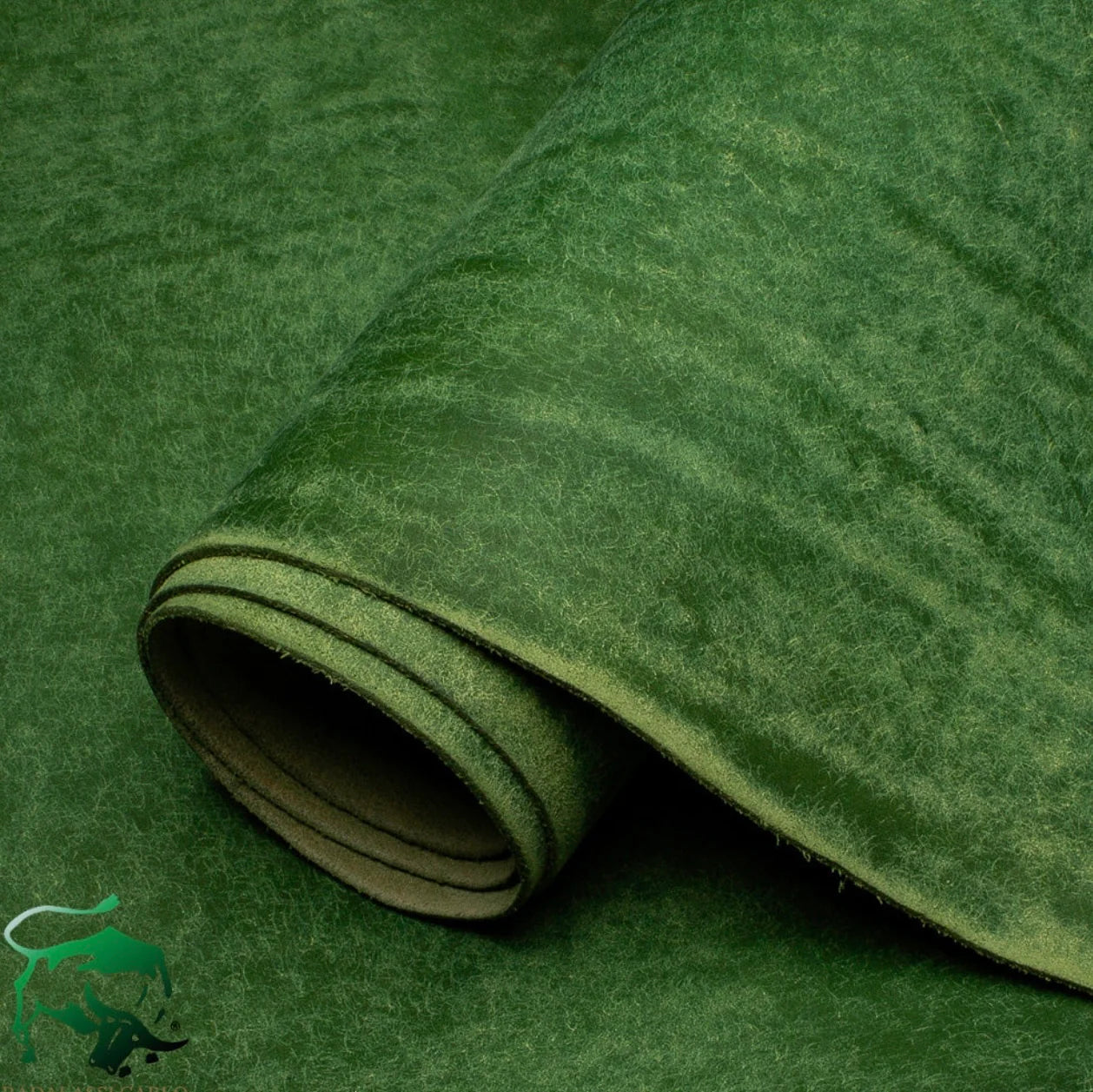 Green vegetable tanned leather roll - Badalassi Carlo Bottiglia Noce Leather