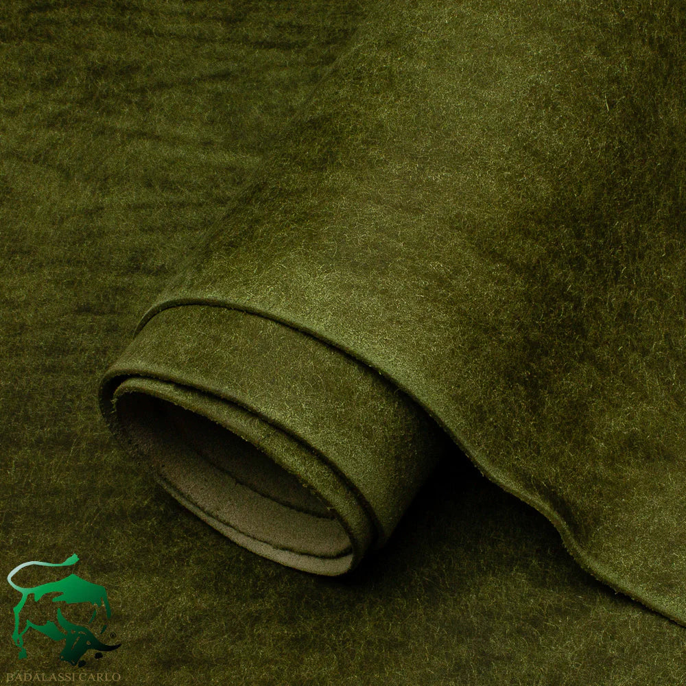 Green vegetable tanned leather roll - Badalassi Carlo Pueblo Olive Leather