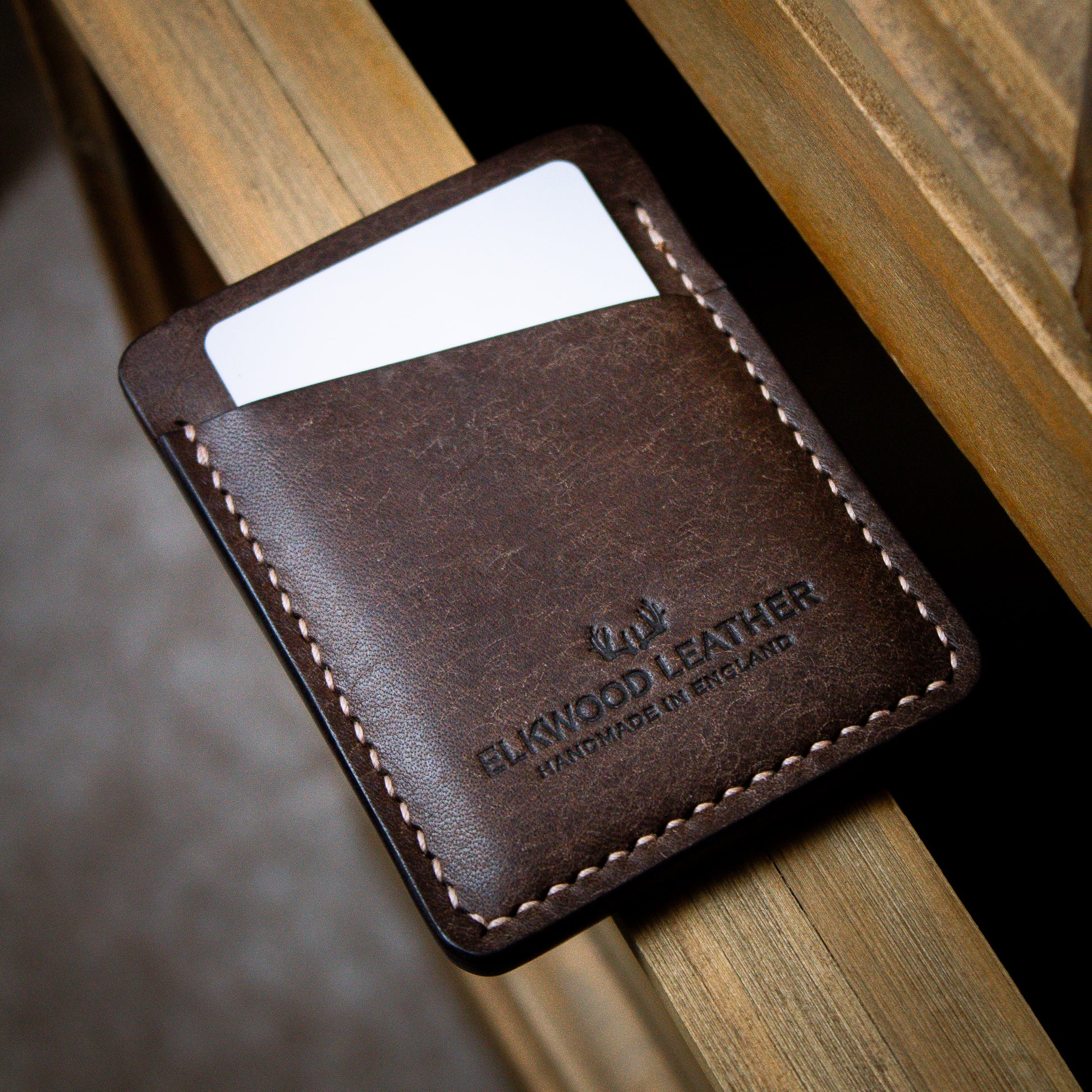 The Willow Cardholder - Digital Download (PDF Template) US Letter - 8.5 x 11" / 215.9 x 279.4 mm The Willow Cardholder - Digital Download (PDF Template) US Letter - 8.5 x 11" / 215.9 x 279.4 mm